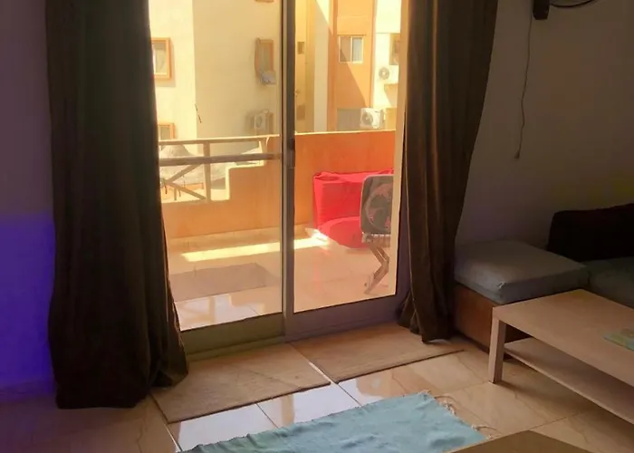 Blue Lagoon Apartment *
